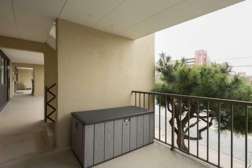 Sea Lodge 105