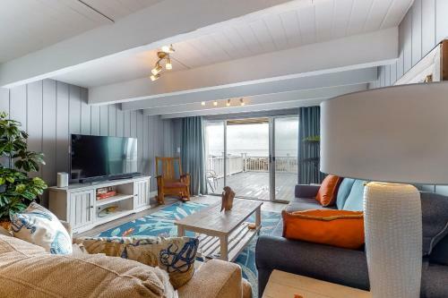 Sea Village 12