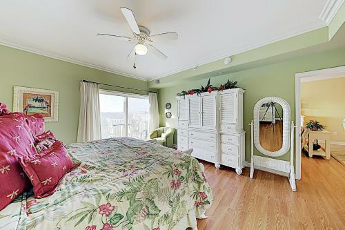 Apartamento Chic Beachside Condo With Pool & Bayfront Balcony Condo