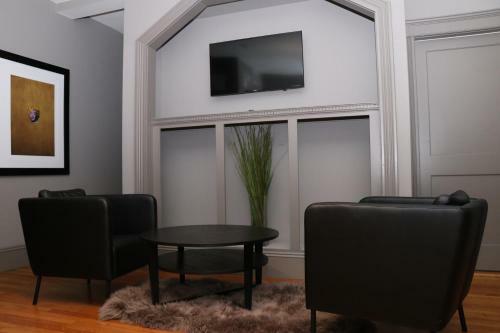 Apartamento A Stylish Stay W/ A Queen Bed, Heated Floors.. #36