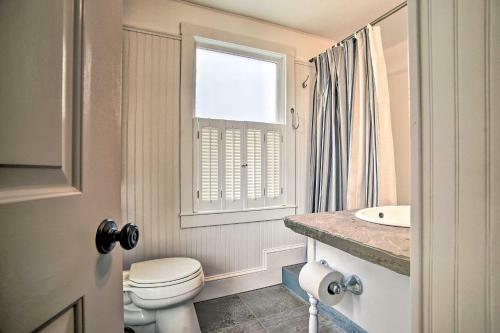 Bourne House With Furnished Deck And Waterfront Views!