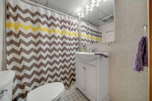 Apartamento Cambridge 2bd 2bth Basement Apt With Free Parking