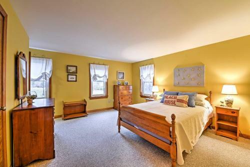 Cape Cod Home Seasonal Pool And Bbqs, 2 Mi To Beach