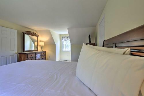 Cape Cod Home With Game Room, 3mi To Mayflower!