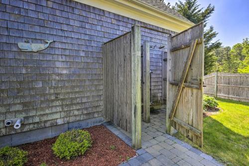 Cape Cod Home With Game Room, 3mi To Mayflower!