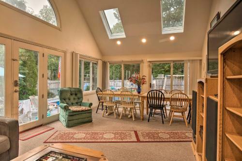 Mashpee Home With Pool And Game Room