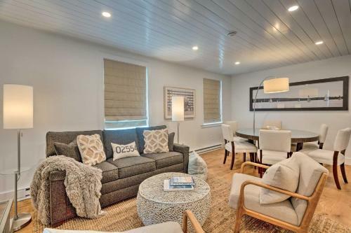 Airy Nantucket Escape In Historic Downtown!