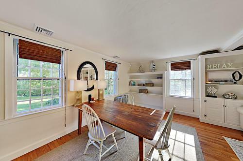 Classic Cape Cod Home - Patio & Outdoor Fireplace Home