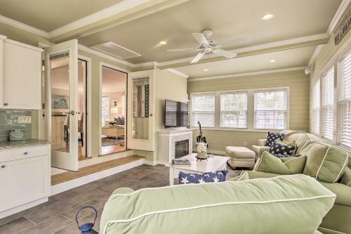 Cape Cod House With Deck And Grill - 2 Miles To Beach!