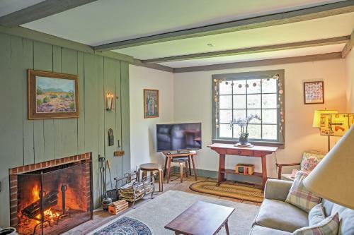 Tranquil 3br Stockbridge House With Private Deck