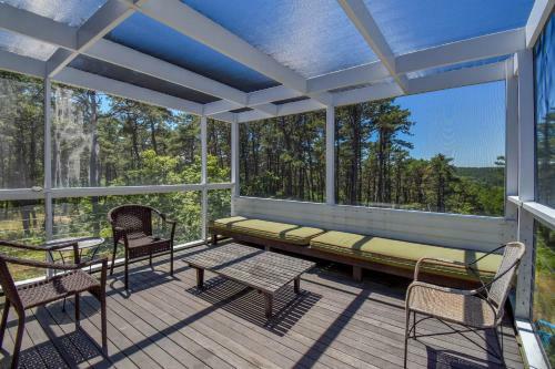 318 Hilltop Peace And Seclusion Amidst National Seashore With Modern Architecture