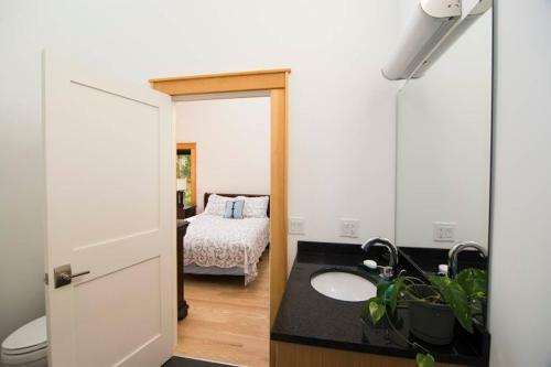 Hostal Too Good Aka 2 Goodrich St