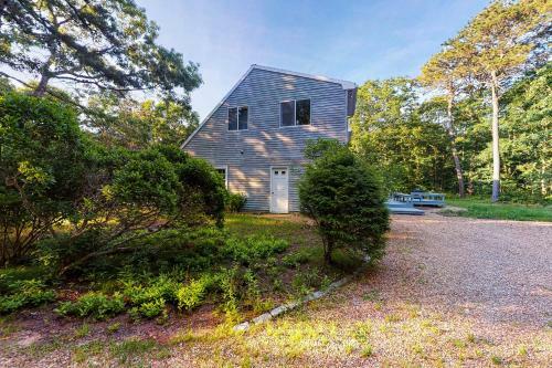 3 Bed 2 Bath Vacation Home In West Tisbury