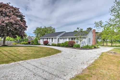 Quiet Cape Cod Home With Gazebo And Walk To Beach