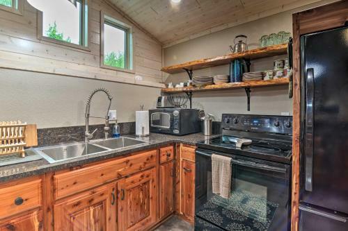 Modern Farmhouse On 80 Acres - 2 Mi To Beach!