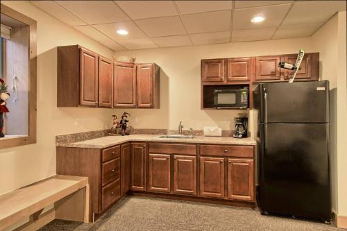 662 Disciples Village Condo