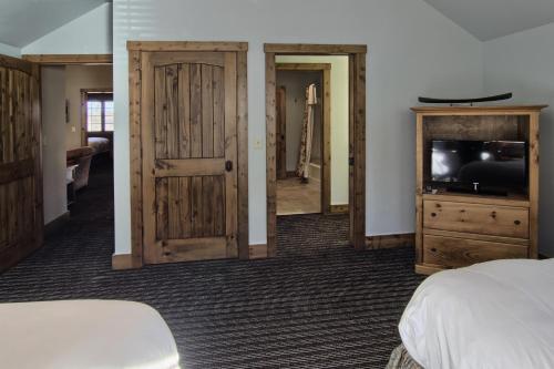 7317 Creekside Condo