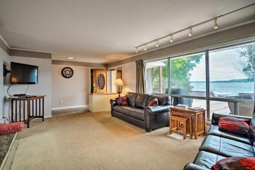 Lake Charlevoix Home With Deck, Walk To Downtown!
