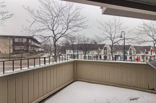 209 Pointes North Inn