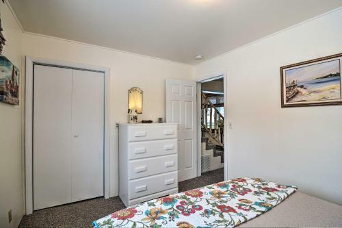 Hip Downtown Cottage - Walk To Beach, Pier, Dining
