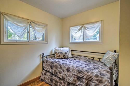 Lake Charlevoix Pet-friendly Cabin Getaway!