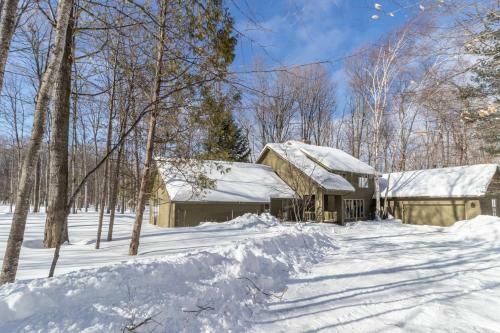 Birchwood: Gracious Home