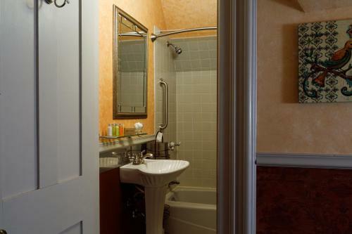 Hotel Kalamazoo House