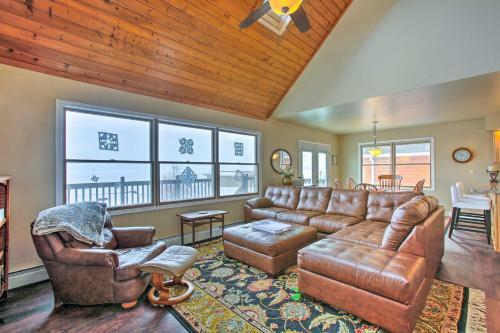 Authentic Cottage Retreat On Houghton Lake!
