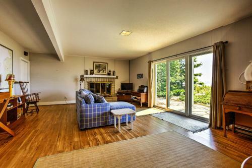 Cedarshore Cottage 5br Beachfront Northport Home