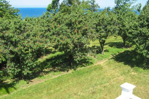 Northport Home With Deck And Panoramic Lake View!
