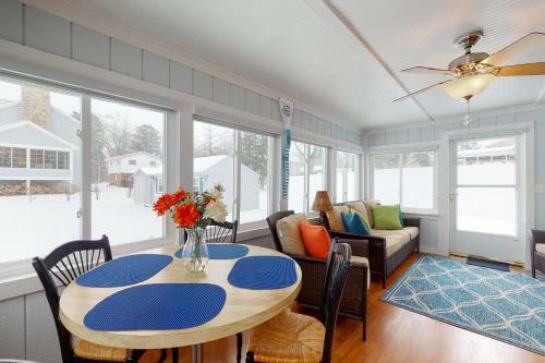 Stone's Throw Cottage