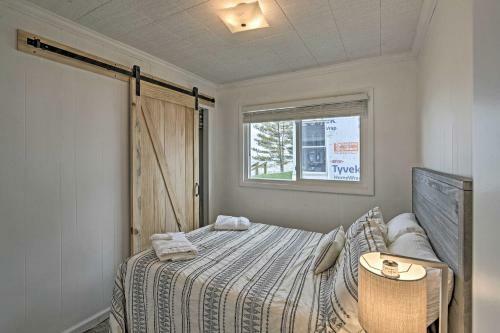Lakefront Cottage Near Wineries And State Parks