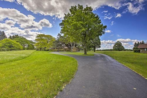 Classy Home With Billiards Table, Country View!