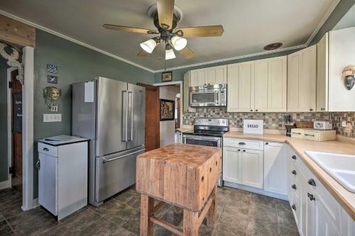 1940s Farm Cottage With Fire Pit, 4 Mi To Lake