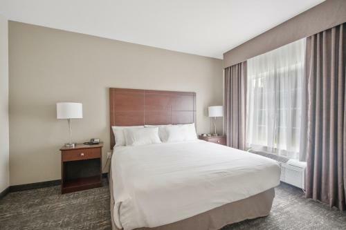 Cobblestone Hotel & Suites - Austin