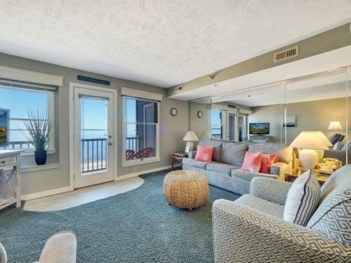 205 North Shore Inn