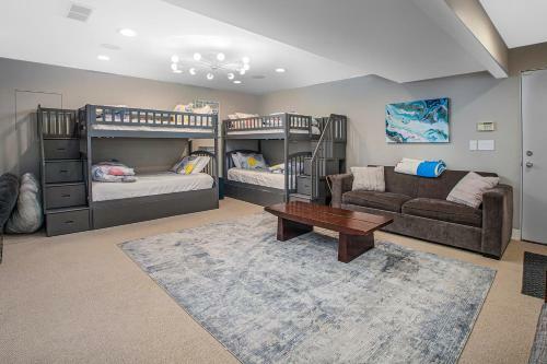 White Pearl Beach House