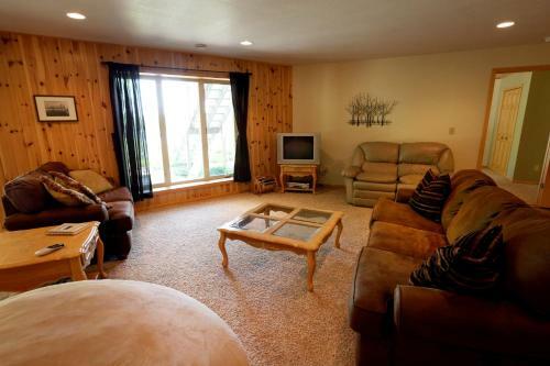 Hotel Five Lakes Resort