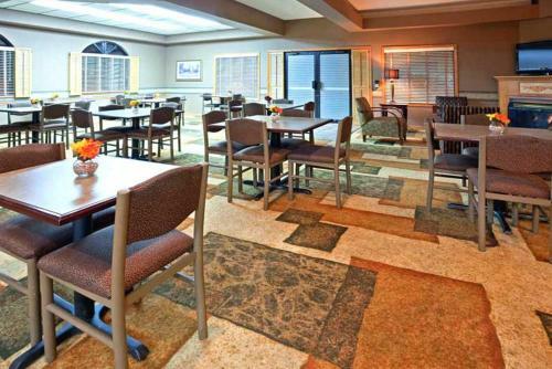 Posada Norwood Inn & Suites Eagan