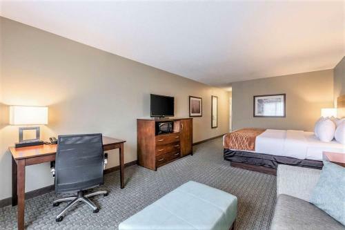 Hotel Amerivu Inn And Suites - Chisago City