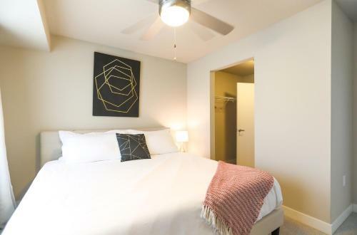 Kasa Minneapolis Uptown Apartments
