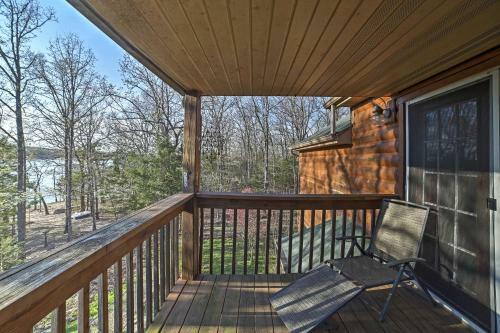 Cabin On Table Rock Lake With Hot Tub And Fire Pit!