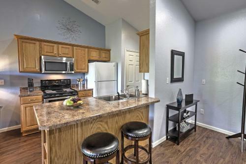 Apartamento Condo With Community Pool On 18-hole Golf Course!