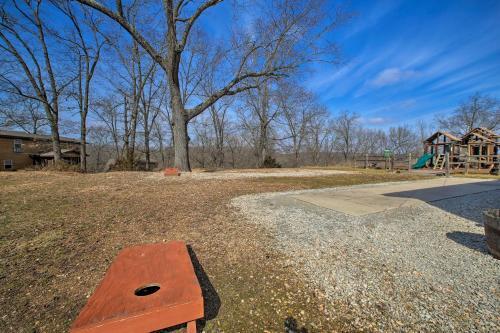 Rustic Lake Cabin- 1 Mi To Silver Dollar City