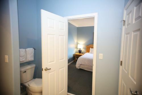 Spacious Condo Off Highway 76 Strip 1br Standard
