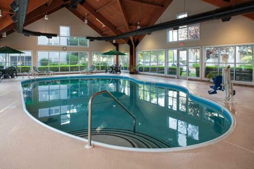 Modern Condo By Entertainment District 2br Standard