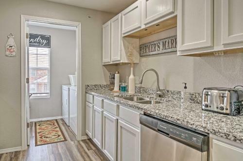Apartamento Cozy Condo With Grill, About 3 Mi To Boat And Explore