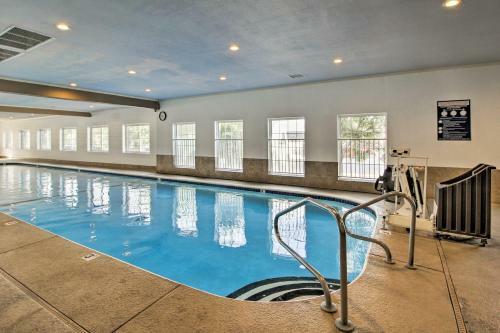 Apartamento Resort Condo With View, Mins To Branson Strip!