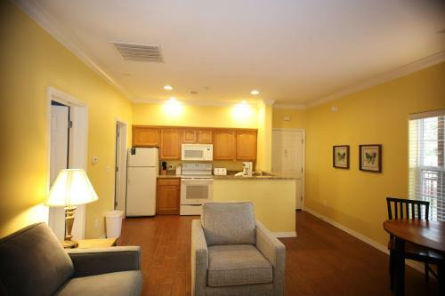 Relaxing Condo In Heart Of Branson 1br Standard