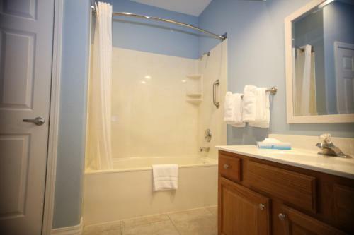 Relaxing Condo In Heart Of Branson 1br Standard